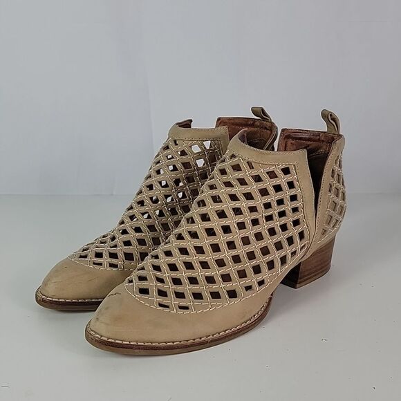 Jeffrey Campbell Taggart Open Weave Women's Booties - Picture 1 of 13